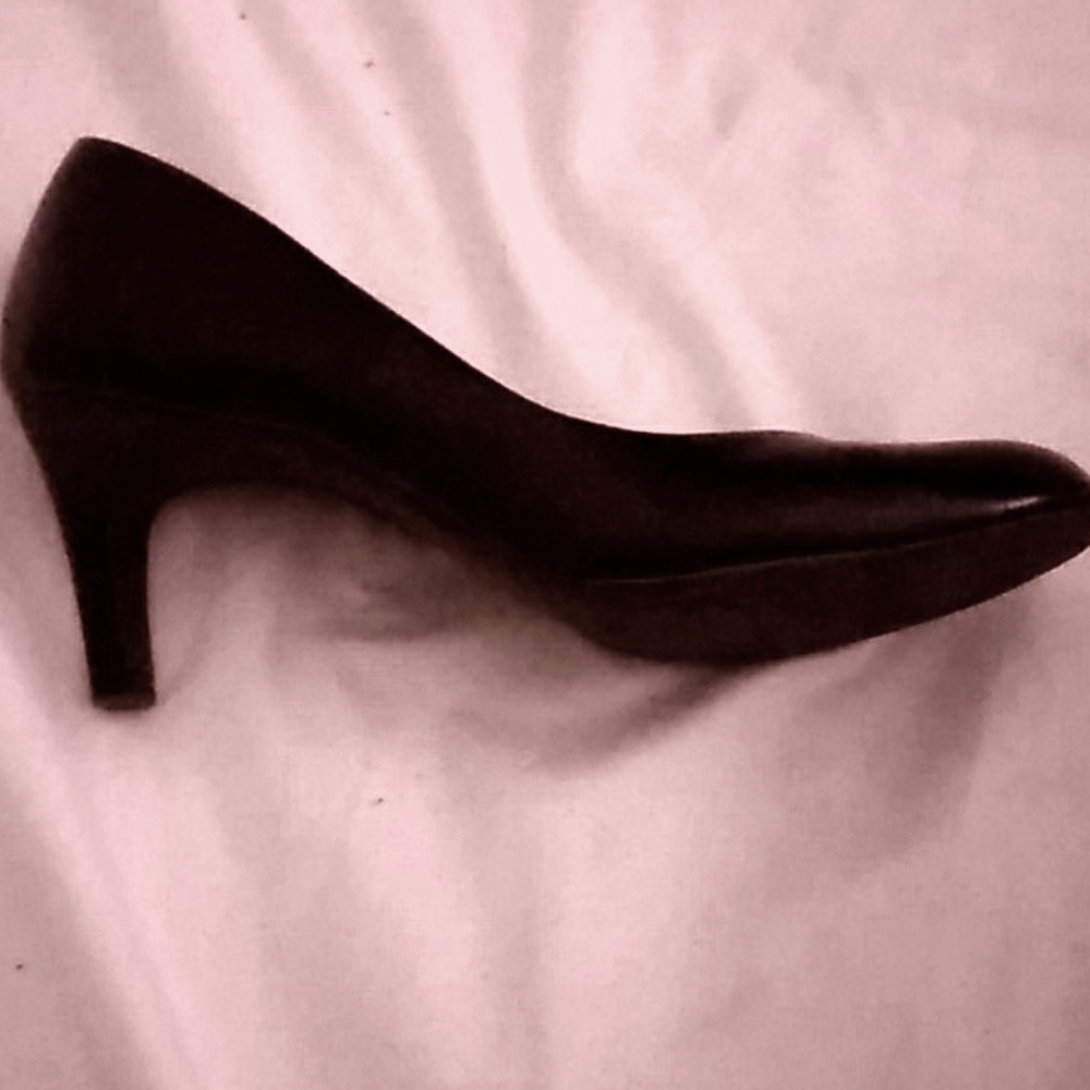 Ladies heels - Picture 3 of 3